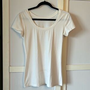 Lululemon Casual White T-shirt